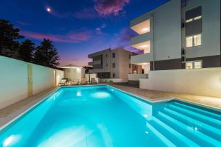 Villa Star 3 luxury apartment with a pool - 4