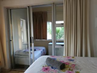 Bluff Accommodation Aybriden Self-Catering - Durban - 2