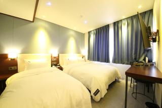 Brooks Hotel Tongyeong - Tongyeong - 2