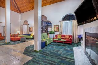 Baymont by Wyndham Tehachapi - Tehachapi - 9