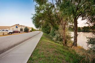 Travelodge by Wyndham Guernsey - 1