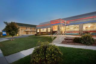 Travelodge by Wyndham Cheyenne - Cheyenne - 7