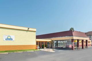 Days Inn by Wyndham Salem, Illinois - 0