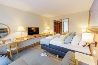 Hotel Nordseeküste by Center Parcs - Tossenserdeich - 2