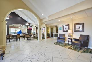 Best Western PLUS Tulsa Inn & Suites - 9