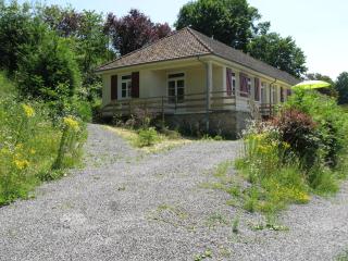 Spacious Holiday Home in Cuzy - Cuzy - 8