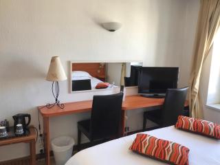 Hotel Colbert - Saint-Jean-de-Luz - 3