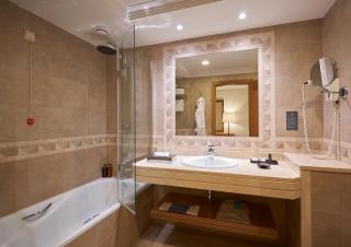 The Residence Porto Mare - PortoBay - Funchal - 1
