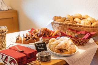Hotel Garni Alpenblick - Bergen - 6