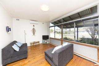 Douglas Cottage - linen not included - Forster - 0