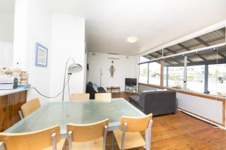 Douglas Cottage - linen not included - Forster - 8