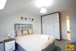Holden Court Apartments - Apt 6 - 4