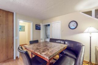 Pinewood Getaway - Ketchum - 2