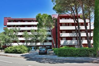 Riviera complex - 8