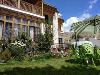 New Royal Guest House - Leh - 4
