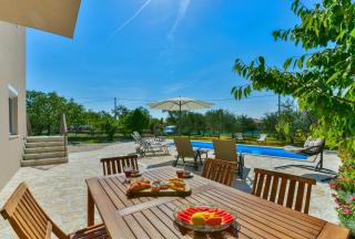 Holiday Home M&M - Benkovac - 3