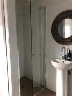 Victoria Street Apartments - 9