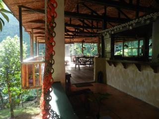 Nuts Huts - Loboc - 2