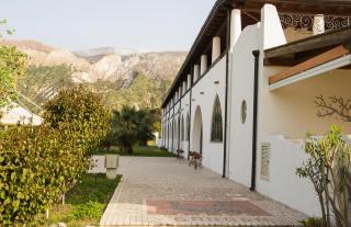 Hotel Garden - 1