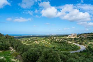 Villa Laga with Pool, 300m to Taverns, Childrens Area, BBQ! - Kiriánna - 8