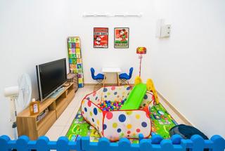 4-Bedrm ensuite family friendly house near Aeon Bukit Indah - Johor Bahru - 0