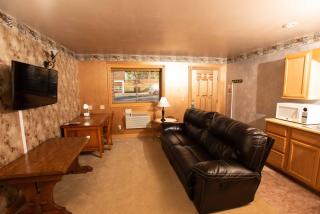 Blue Spruce Motel - Massena - 0