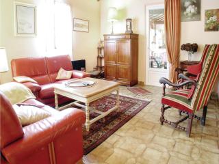 Awesome Home In Ustaritz - 1