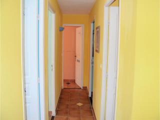 Amazing Home In Roussillon With Wifi - Roussillon - 2