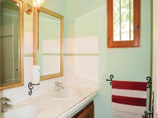 Amazing Home In Roussillon With Wifi - Roussillon - 1
