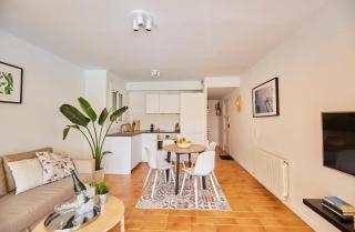 Beachfront Resort Apartment - Castelldefels - 8