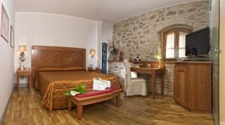 Boutique Hotel al Grappolo d'Oro - Torgiano - 4
