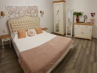 Glam Rose&White Downtown - 9