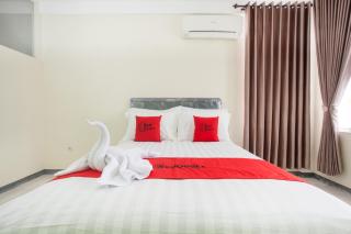RedDoorz near Museum Angkut Batu 2 - Malang - 1