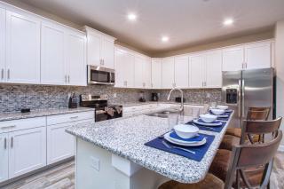 Stunning Lakefront, Close To Cubhouse, Spa -1662St - Kissimmee - 3