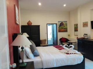 The Journey House Lifestyle Boutique Hotel - Kanchanaburi City - 3