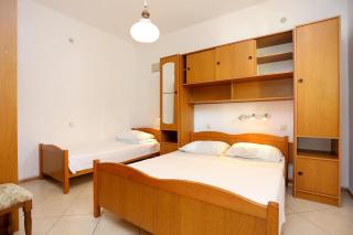 Apartments with parking spaces Seget Vranjica, Trogir - 12760 - Seget Donji - 3