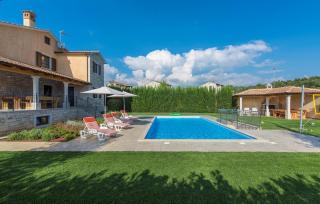 Spacious Villa Nikka with Beautiful Garden and Pool - Ladići - 6