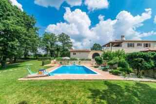 Villa Catarina with Beautiful and Spacious Garden and Pool - 4