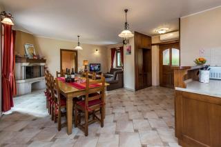 Villa Catarina with Beautiful and Spacious Garden and Pool - 2