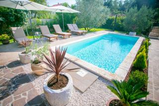Comfortable Villa Marinela with Pool and Garden - Tar - 9