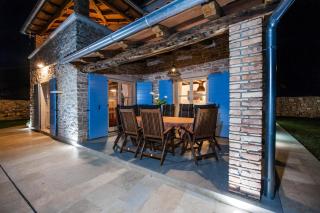 Exclusive Villa Tomani with Private Pool - Krmed - 1