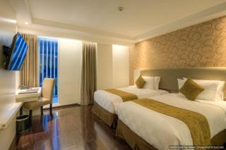 Platinum Adisucipto Hotel & Conference Center - Yogyakarta - 6