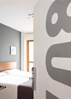 Hospedium Hostal Un Punto Chic - Huesca - 7