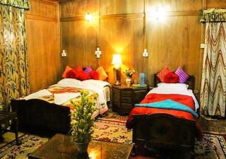 Chicago Group of Houseboats - Srinagar - 6