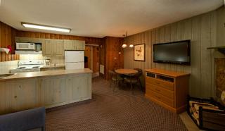 Douglas Fir Resort & Chalets - Banff - 6