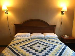 Economy Inn - Fort Wayne - 0
