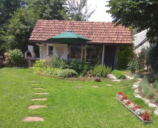 Tiny house with a big heart - 7