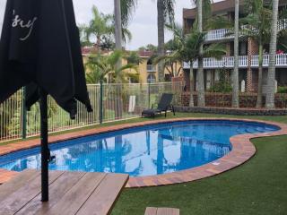 Bribie Waterways Motel - 9