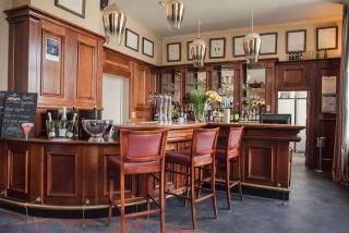 Best Western Hôtel Hermitage - Montreuil-sur-Mer - 4