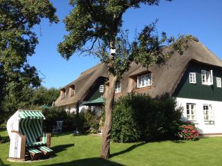Rackmers Hof - Suiten Hotel garni mit Sauna - Oevenum - 4